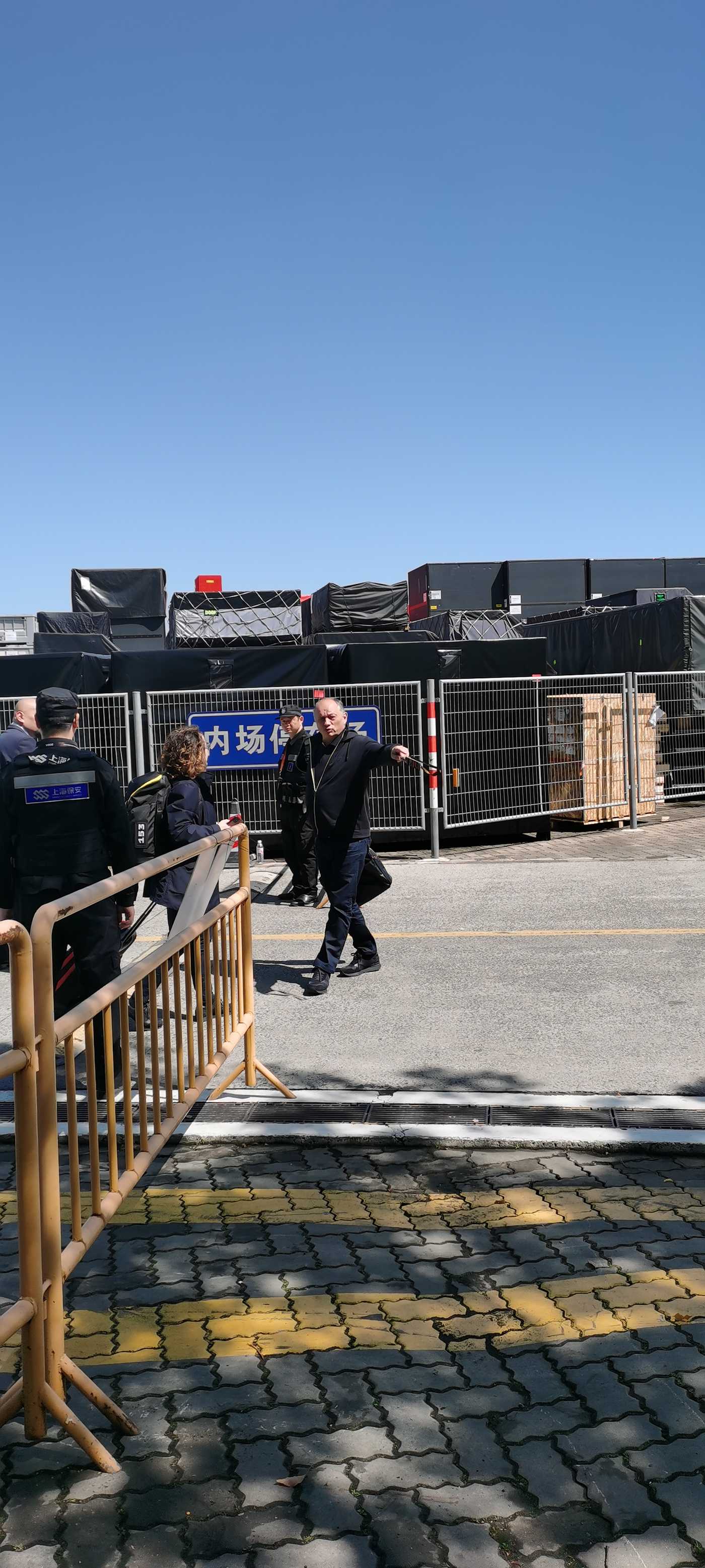 瓦塞尔入场
